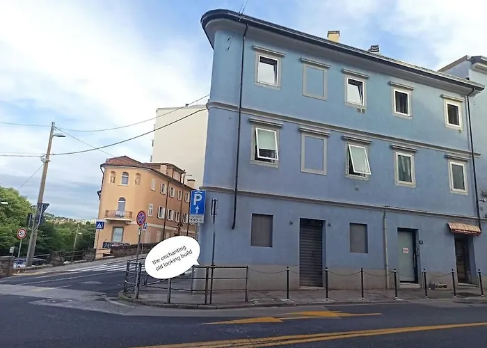 Centre * 的里雅斯特